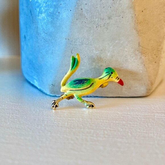 Vintage Tiny Bird Brooch - Picture 1 of 3